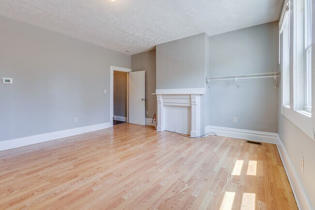 Building Photo - shad3162-3164