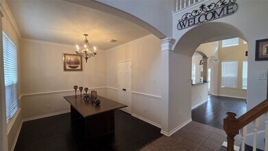 Building Photo - 7519 Chathan Glen Ln