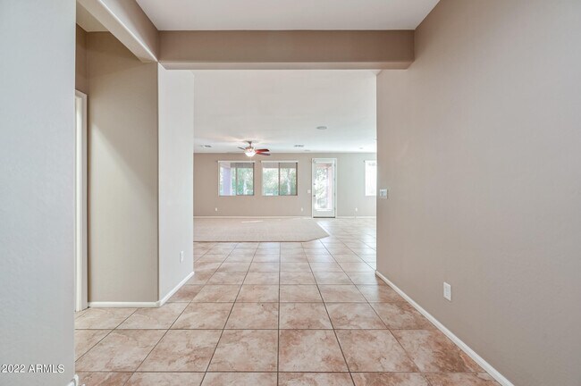 Foto del edificio - 8767 W Fleetwood Ln