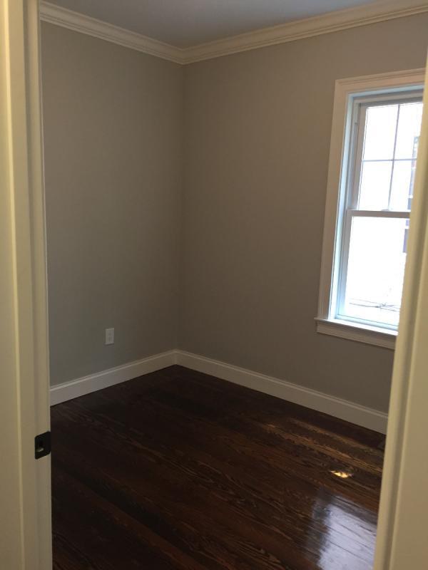 Building Photo - 60 Beech Glen St