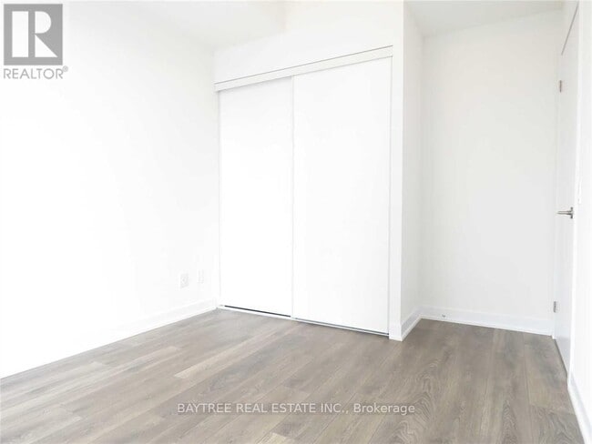 Building Photo - 87 Peter St