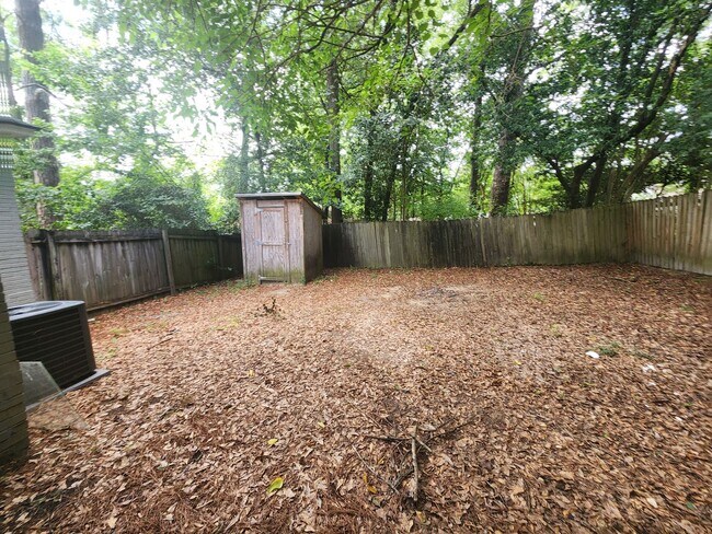 Foto del edificio - 3 Bedrooms 1.5 Baths - North Columbus - La...