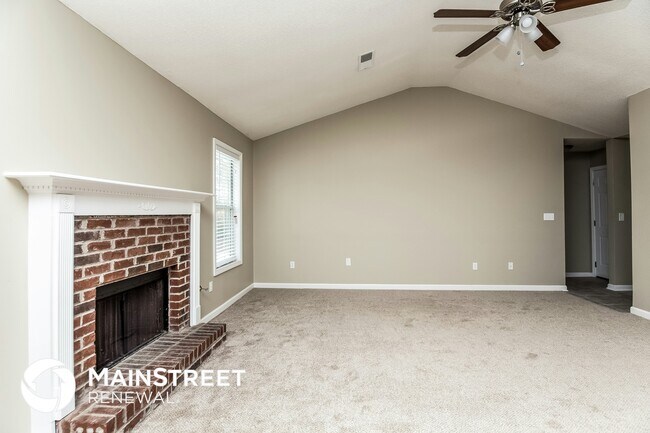 Foto del edificio - 831 Rosewood Cir