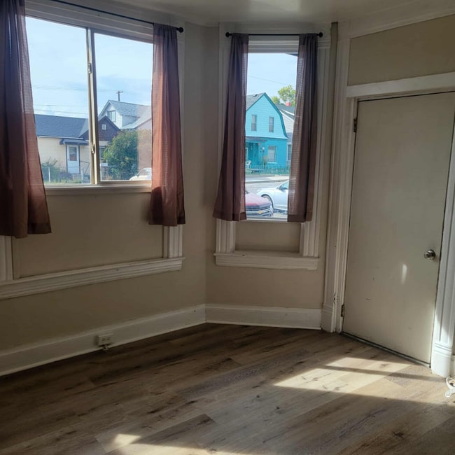 Building Photo - 920 S Colorado St