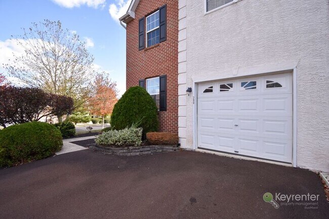 Foto del edificio - 290 Hampshire Dr