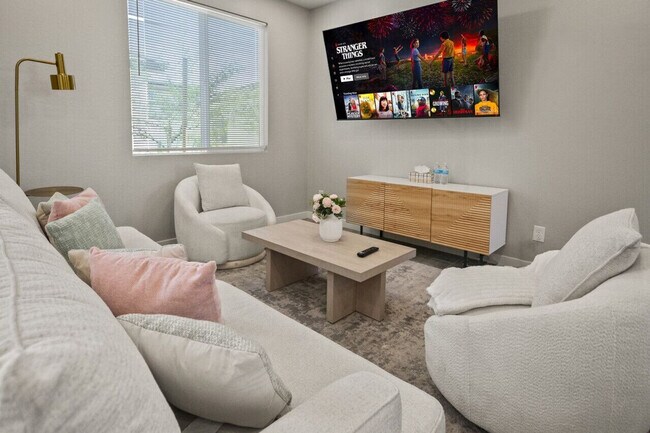 Foto del edificio - 6606 W Paradise Ln