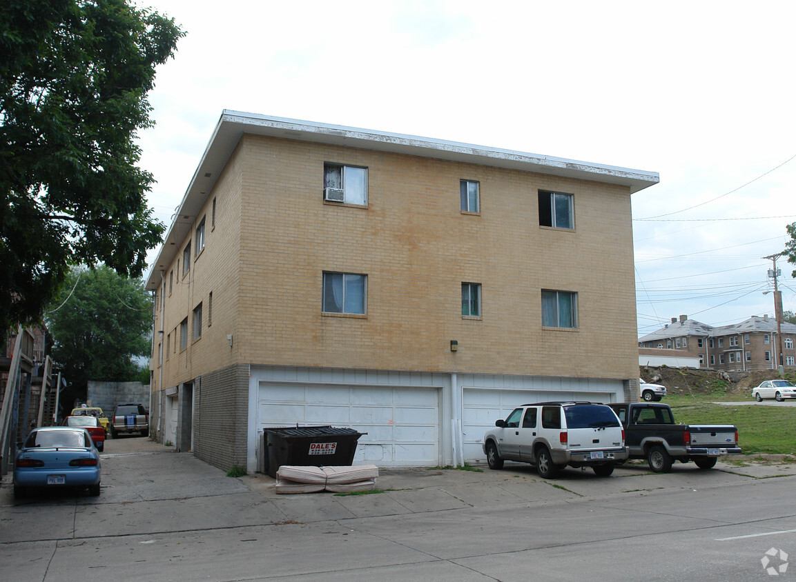 Building Photo - 3016 St Marys Ave