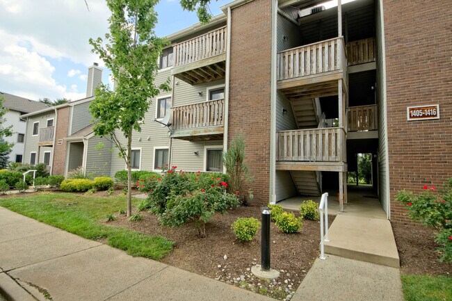 Foto del edificio - 1410 Ravens Crest Dr