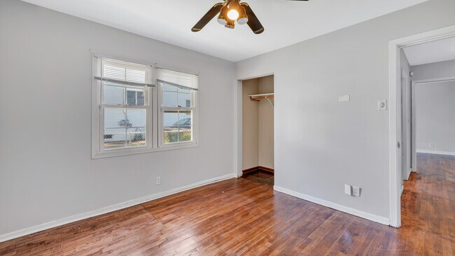 Building Photo - 10215 Kildare Ave