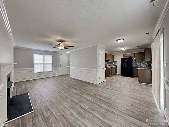 Foto del edificio - 5800 Crosswinds Ct