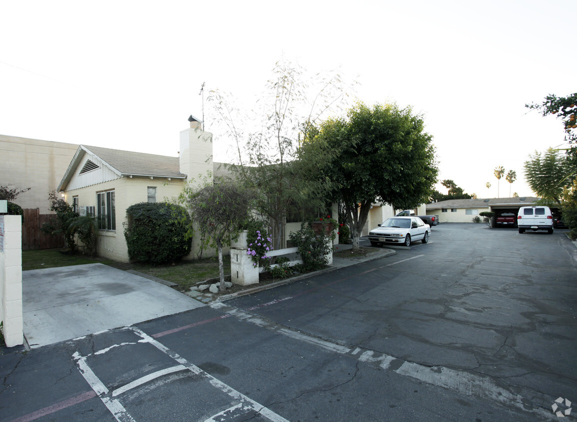 Primary Photo - Patio Gardens Apartments