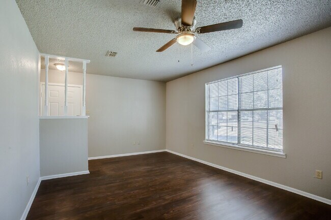 Foto del edificio - Updated 3/1 in Frenship!