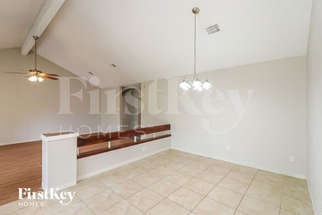 Building Photo - 7111 Navidad Rd