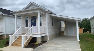 Building Photo - 319 Hemlock Cir