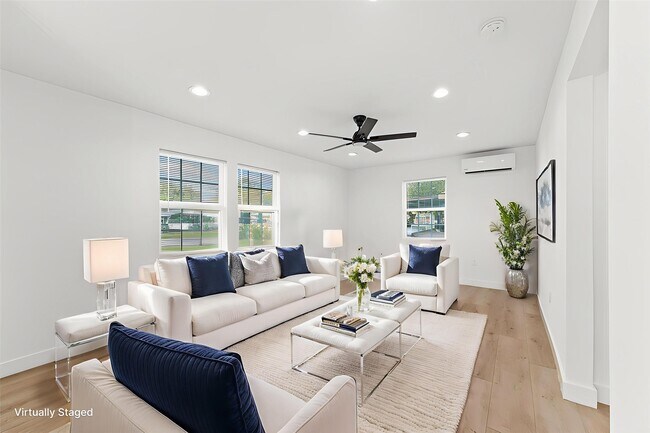 Foto del edificio - 5406 Firefly St