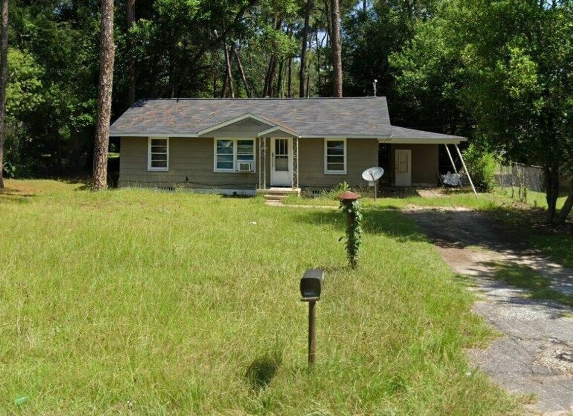 1115 Colquitt Ave, Albany, GA 31707 House Rental in Albany, GA