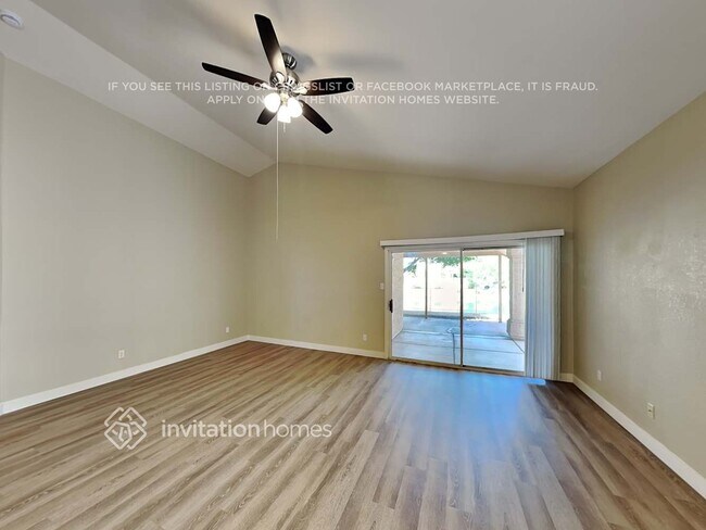 Building Photo - 710 S Catalina St