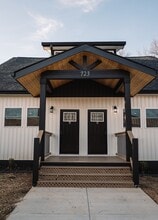 Building Photo - 723 Highland Ave SE