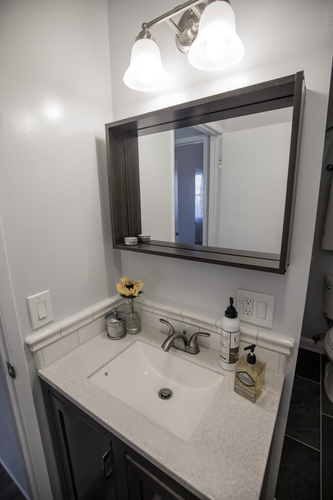 Bathroom vanity. - 652 N Marengo Avenue