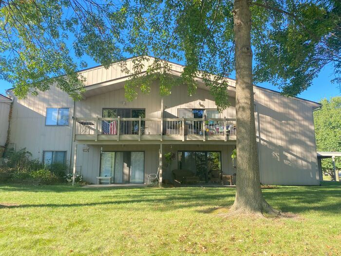 11 Arbor Hill Cir Unit 29, Iowa City, IA 52245 Condo for Rent in Iowa