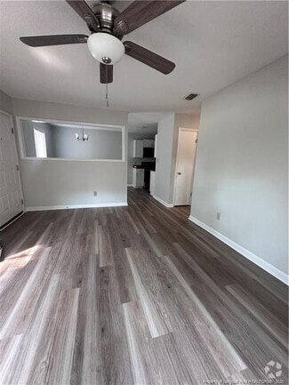 Building Photo - 642 Mosswood Ln