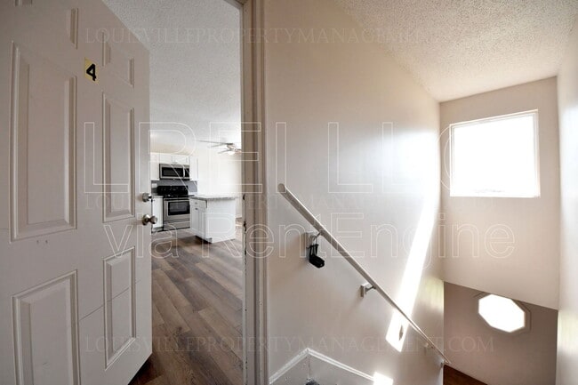 Building Photo - 4405 Kern Ct
