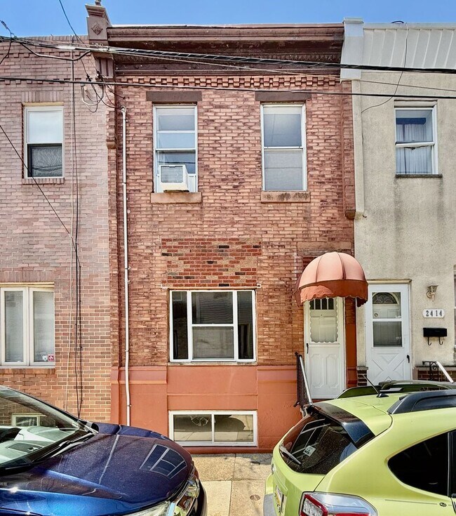 Foto del edificio - Spacious 3 BR / 1 BA HOUSE in Great South Philly location w/ Hardwood Flooring-Nice Kitchen-Washe...