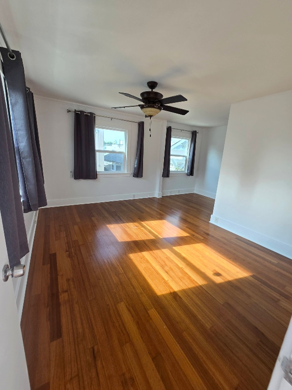 Photo - 3227 E Broadway (Long Beach, CA)