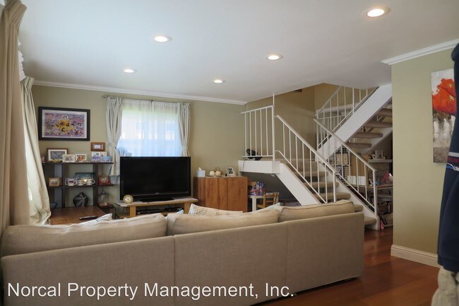 Building Photo - 1456 Carnot Dr