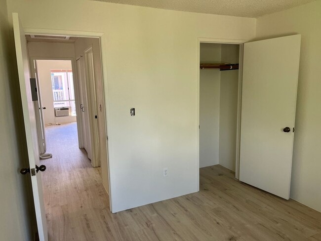 Building Photo - 2 bedroom in Waikele