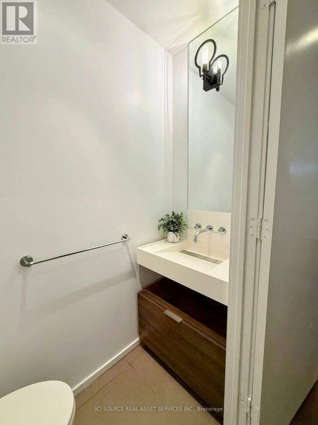 Building Photo - 5 St Joseph St