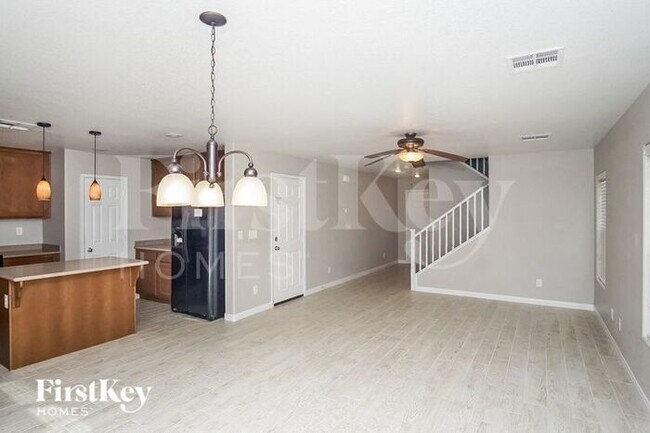 Building Photo - 9974 Panguitch Lake Court
