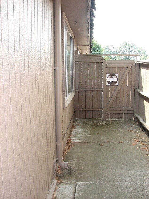 Primary Photo - **MOVE-IN SPECIAL** Great Location! Safe N...