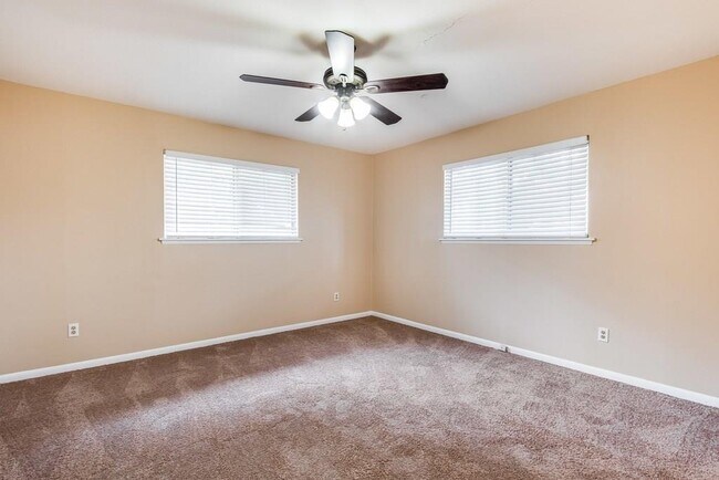 Foto del edificio - 2802 St Edwards Cir