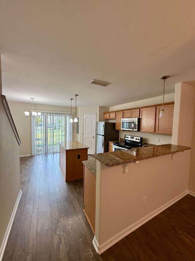 Building Photo - Great Townhome in Goodletsville