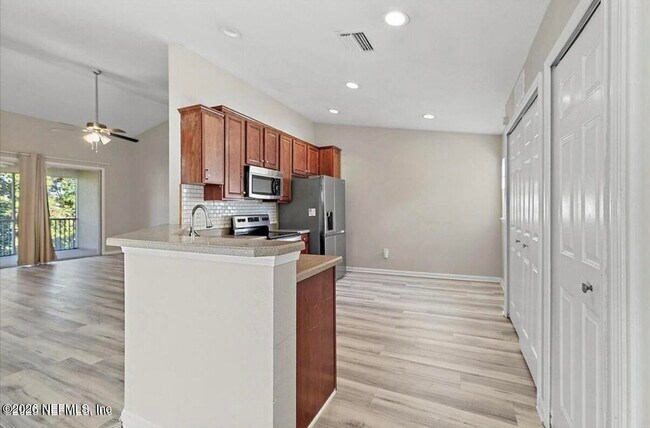 Foto del edificio - 6607 White Blossom Ct