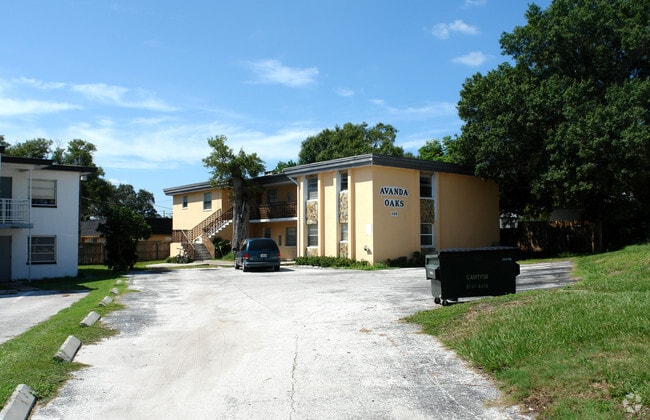 Building Photo - Avanda Oaks