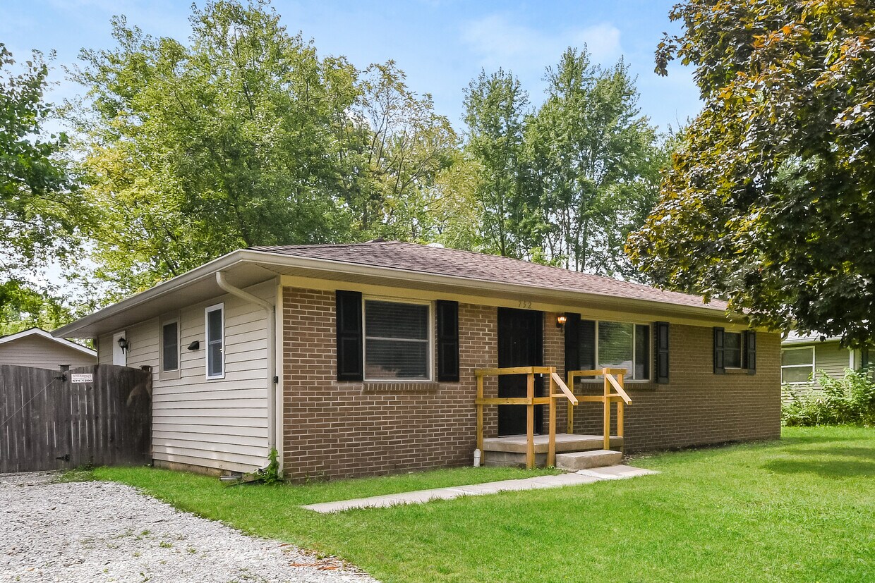 752 Laurel Ln, Fortville, IN 46040 House Rental in Fortville, IN
