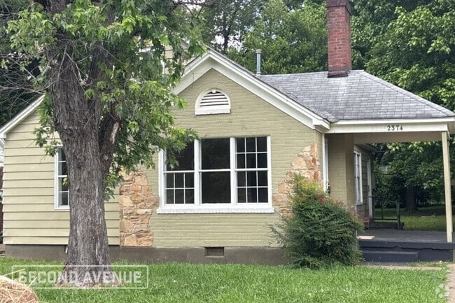 Building Photo - 2374 Larose Ave