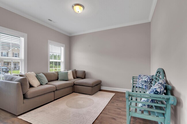 Foto del edificio - 307 Pettigrew Ln