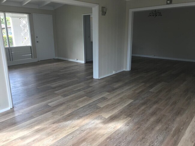 Building Photo - Kailua- Updated 3 bedroom 2 bath beautiful...