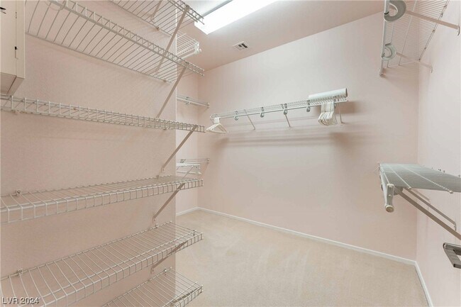 Foto del edificio - 2565 Leighton Ave