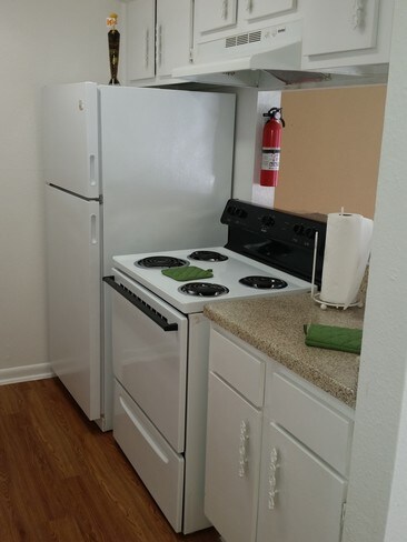 Foto del edificio - 10300 Shady Ln