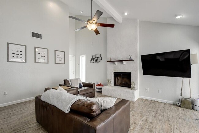 Foto del edificio - 1701 Timber Brush Trail