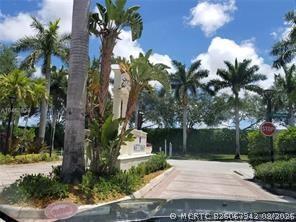 Building Photo - 9825 Baywinds Blvd