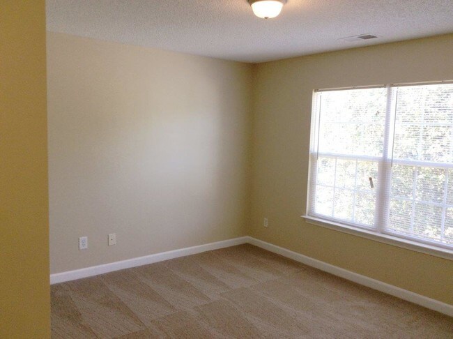 Foto del edificio - 9328 Tibble Creek Way