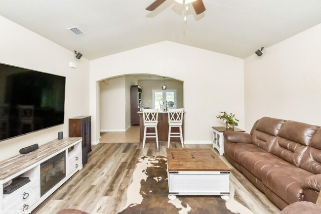 Building Photo - 10088 Scott Plantation Dr N