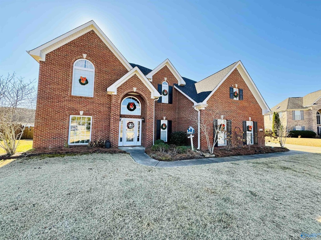 Primary Photo - 5004 Saddle Creek Cir SE