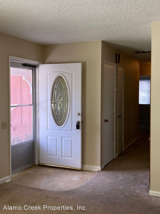 Foto del edificio - 2 br, 2 bath House - 115 Olympic Circle