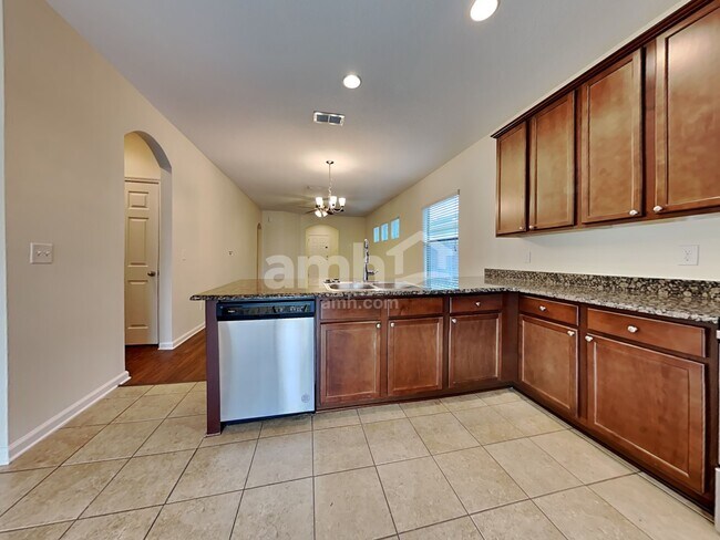 Foto del edificio - 235 Buck Run Way